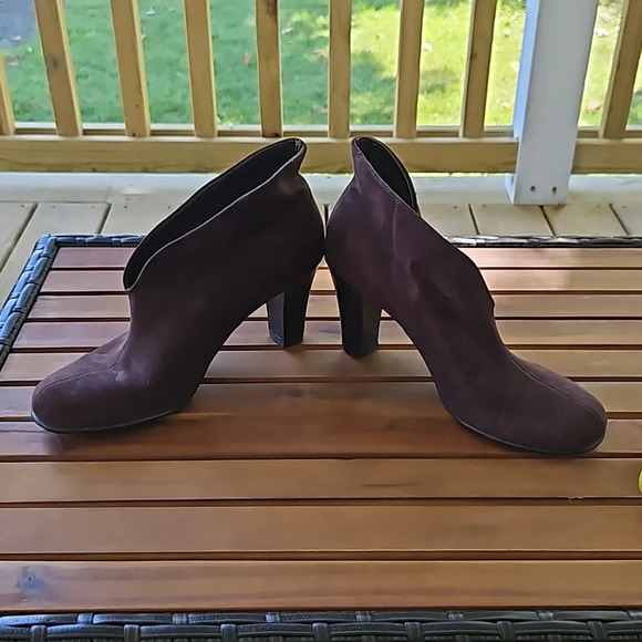 A2 by Aerosoles Slip On Brown Heeled Ankle Boots 9M - Picture 4 of 11